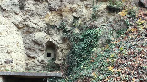 Verlassener-Mittelalterlicher-Tunnel