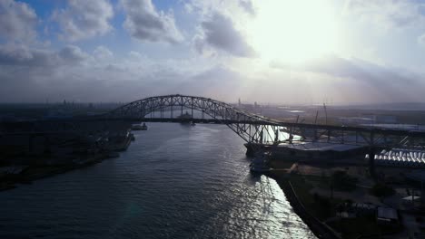 Fronleichnamsbrücke-Sonnenuntergang