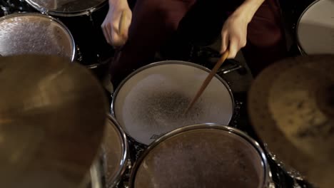 A-drummer-plays-some-fills