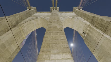 The-Moon-Passing-Over-Brooklyn-Bridge-Tower,-Time-Lapse
