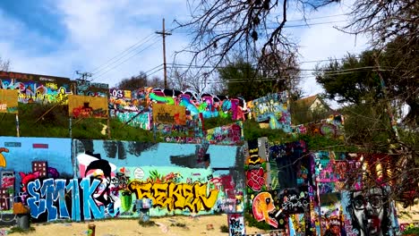 Graffiti-Park-in-Austin,-or-more-formally-known-as-the-Hope-Outdoor-Gallery