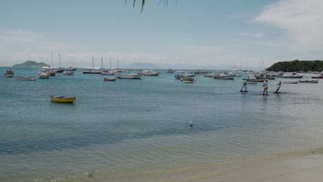 Aufnahme-Von-Booten-In-Der-Bucht-Von-Buzios---Rio-De-Janeiro