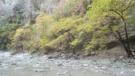 Flusswandern-In-Der-Lengarica-Schlucht-Und-Thermalbäder-Von-Benja-Permet