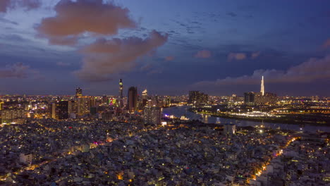 Hyperlapse-of-nightfall-on-the-Business-and-surrounding-districts-of-Ho-Chi-Minh-City,-Saigon,-Vietnam