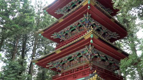 Gojunoto-Pagoda-De-Cinco-Pisos-En-El-Templo-Del-Santuario-Toshogu-En-Nikko,-Japón