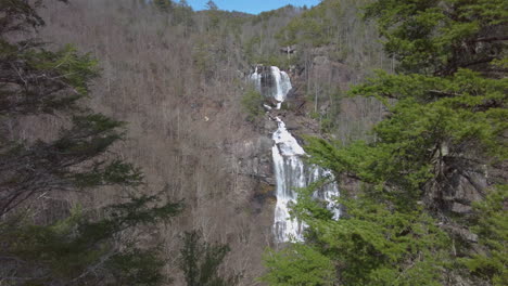 Whitewater-falls-in-Western-North-Carolina