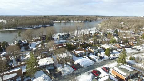 Luftaufnahme-Einer-Schneebedeckten-Nachbarschaft-In-Einem-Wohngebiet-Von-Kanada