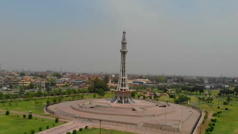 Luftpanorama-Des-Minar-E-Pakistan-monuments-In-Pakistan