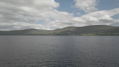 Scenic-View-Of-Blessington-Lake-With-Calm-Waters-In-County-Wicklow,-Ireland