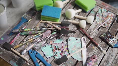 Painting-tools-on-a-wooden-table