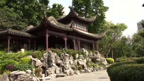 Templo-De-La-Pagoda-Parque-De-La-Ciudad-Amurallada-De-Kowloon-En-Hong-Kong,-China