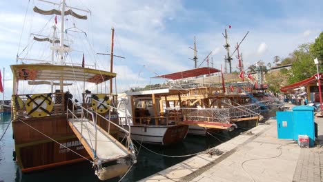 Empty-day-cruise-boats-sit-in-the-harbor-of-Antalya-in-Turkey