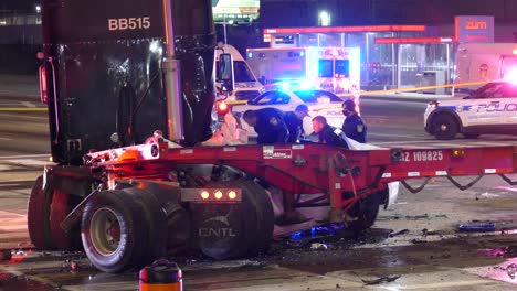 Brampton,-Canada-09-25-21,-Car-accident-trailer-truck-crashed,-Police-and-Firefighters-at-Night-scene