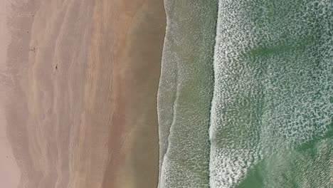 Top-Down-Waves-And-Beach-1080p