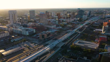 4K-Aerial-push-in-clip-over-I-4-running-through-downtown-Orlando,-Florida