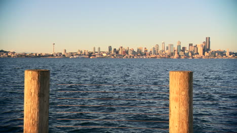 Overlooking-Elliot-Bay-at-sunset-with-the-Seattle-skyline-in-the-background
