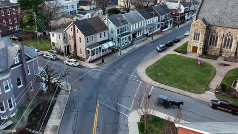 Amish-horse-and-buggy-carriage-in-Ephrata-Lancaster-County-Pennsylvania