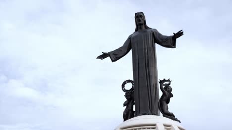 Standing-Cristo-Rey-in-Silao,-Guanajuato,-Mexico