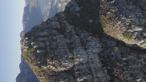 Hochformat-Antenne-Des-Löwenkopf-Gipfels-In-Kapstadt,-Südafrika