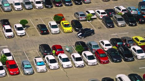 Time-lapse-of-outdoor-car-parking-lot