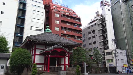 A-still-of-a-small-shrine-in-the-city
