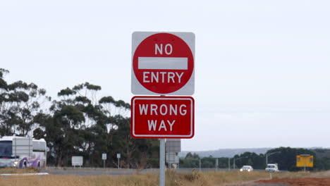 No-enter,-wrong-way-sign-along-a-country-highway