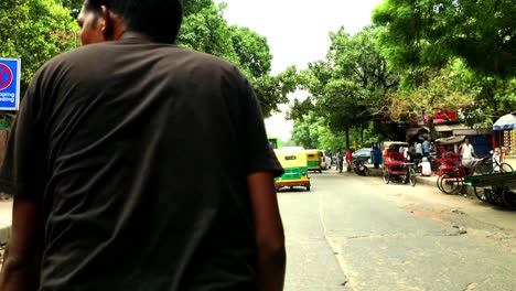 Vista-De-Delhi-A-Través-De-Los-Ojos-Del-Ciclo-Rickshaw-O-Auto-Rickshaw
