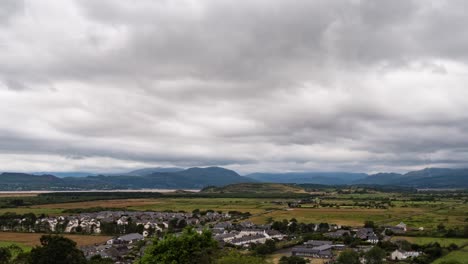 Timelapse-of-Harlech-in-Wales,-Snowdonia-and-clouds
