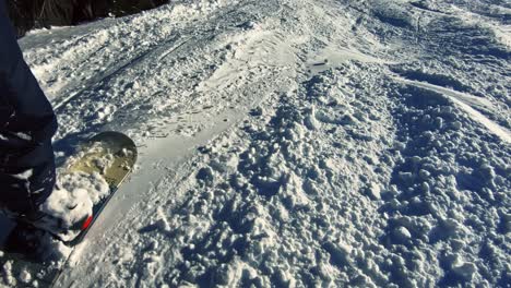 Esquiar-Y-Hacer-Snowboard-En-Un-Día-Nublado