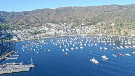 Catalina-Island-harbor-yachts-and-boats-blue-ocean-and-tropical-beaches-Aerial-view