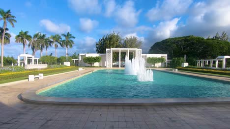 Gorgeous-turquoise-fountain-and-pool-in-Laie-Hawaii-Temple