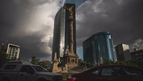 Timelapse-at-Roundabout-of-Angel-de-la-Independencia-during-daytime
