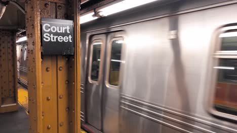 NEW-YORK-CITY---DECEMBER-2018:-Manhattan-subway-train,-subway-interior