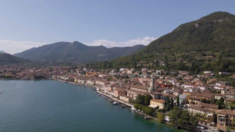 Aerial-View-of-Salo,-Italy