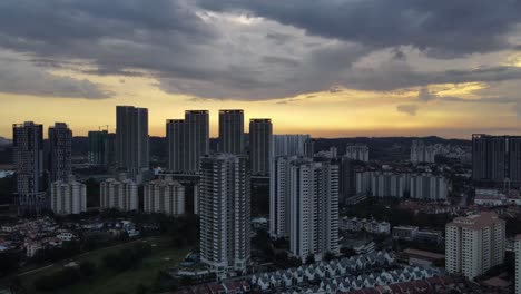 Beautiful-sunset-drone-view-in-Kuala-Lumpur,-Malaysia