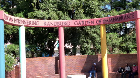 Randburg-Garden-of-Remembrance-Memorial,-panning-close-shot-from-above-to-below