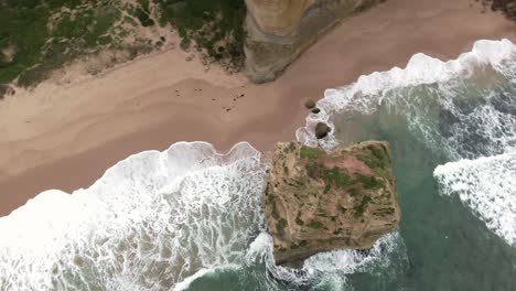 Atemberaubende-Luftaufnahmen-Von-12-Aposteln-Entlang-Der-Australischen-Küste,-Dem-Great-Ocean-Road-Holiday