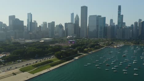 Aerial-Push-in-towards-Lollapalooza-Crowds-in-Chicago,-Illinois