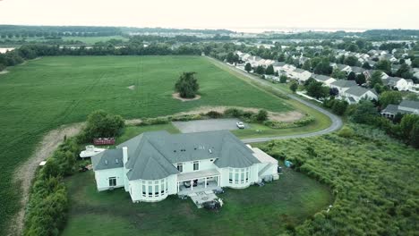 Modern-Upscale-House-and-Property-Near-Coast-of-Kent-Island,-Chesapeake-Bay,-Maryland,-Aerial-View