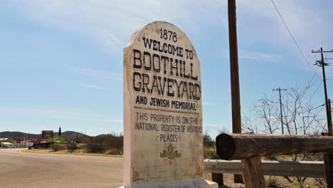Entrance-Signage-To-The-Famous-Boothill-Graveyard-In-Tombstone,-Arizona