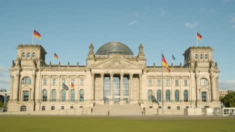Historic-German-Reichstag-in-Berlin-on-Beautiful-Day-under-Blue-Sky