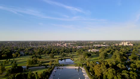 American-Midwest-Landscape-in-Saint-Louis,-Missouri---Establishing-Aerial-Drone-View