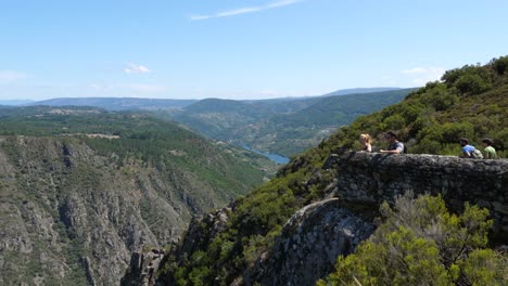 Lookout-post-overlooking-the-scenic-Ribeira-Sacra-in-Spain,-still-shot