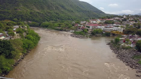 Main-bridge-over-the-Magdalena-River,-Honda,-Colombia