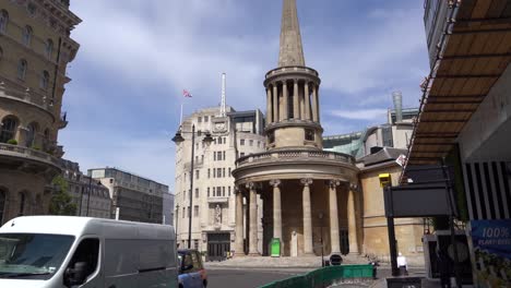 All-Souls-Church-In-Der-Oxford-Street-Street-Im-Zentrum-Von-London,-Großbritannien