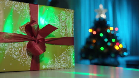Weihnachtsgeschenk-Rotes-Band-Und-Lichter-Zu-Hause-Während-Der-Weihnachtsnacht