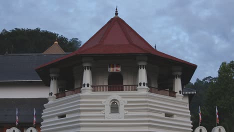 Telephoto-shot-of-peaceful-Indian-temple-at-dusk
