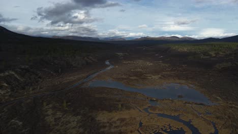 Panoramic-view-of-Beaver-dam