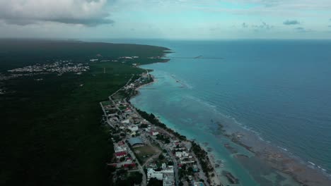 Aerial-landing-of-the-beach-of-Mahahual-in-Mexico