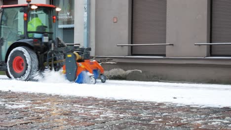 Schneepflug-Traktor-Reinigungspflaster-Für-Fußgänger